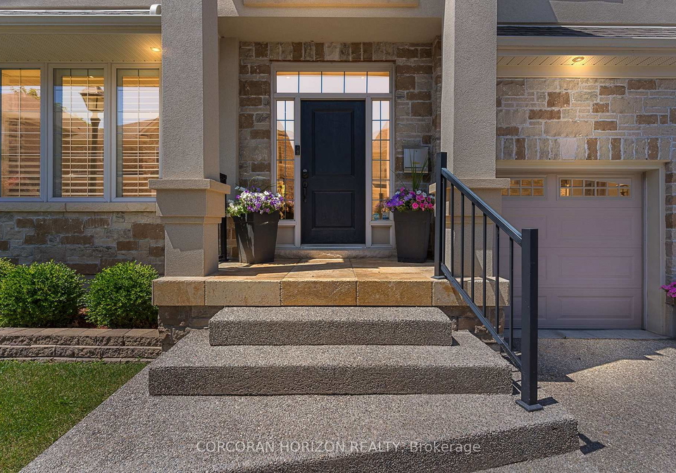 25edgewater-crescent-kitchener-ontario-x13445056