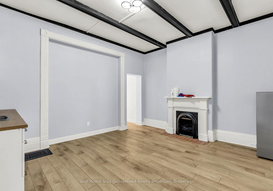 42-vansittart-avenue-woodstock-ontario-x13445106