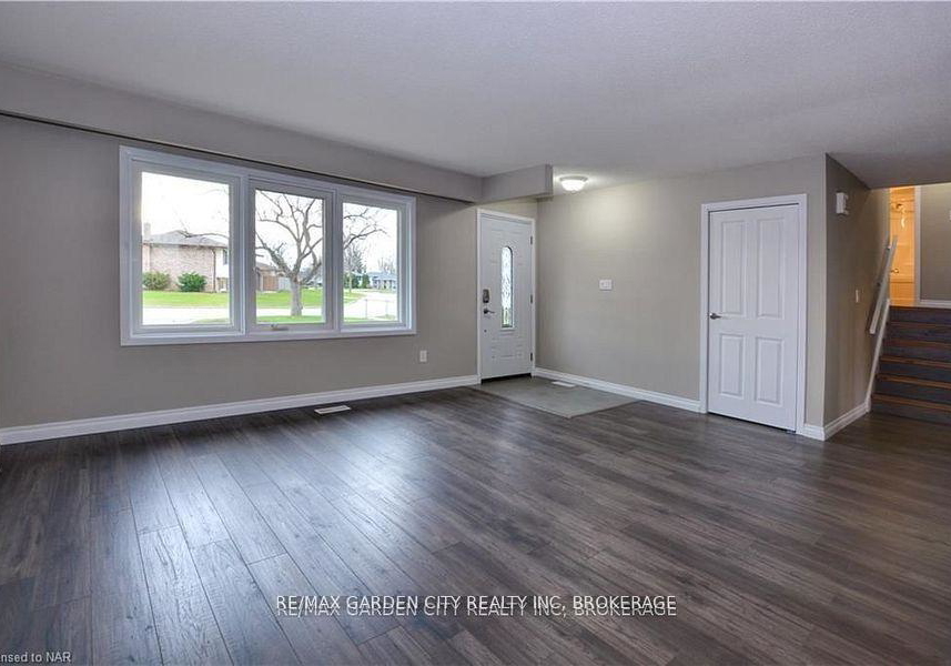 49-bendingroad-crescent-st-catharines-ontario-x13445218