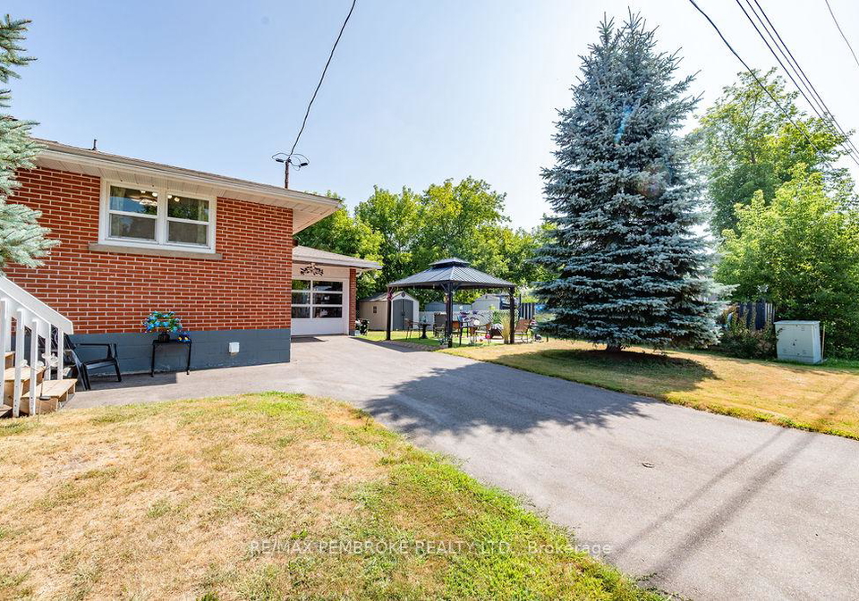 335-willard-street-pembroke-ontario-x13445318