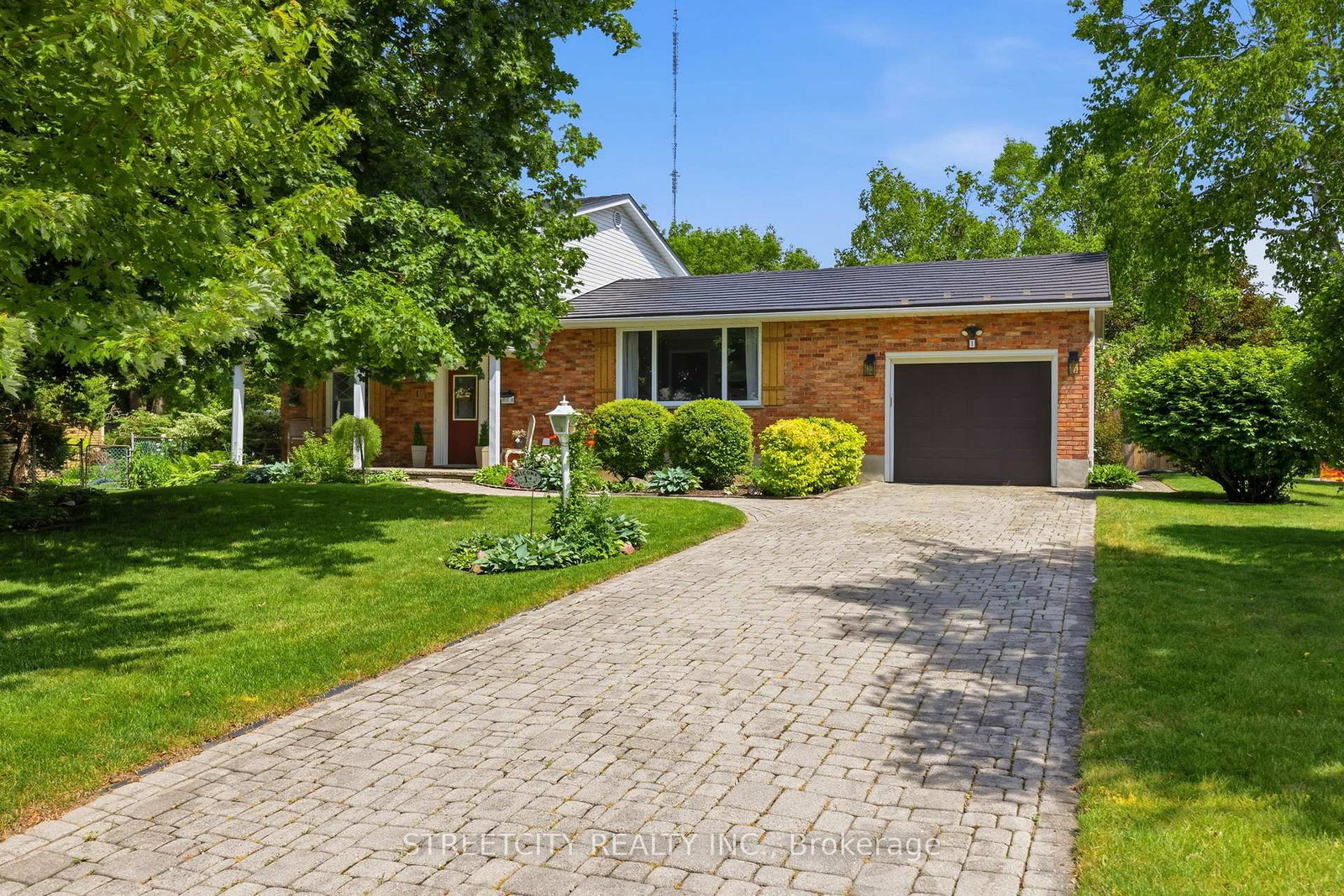1-jason-court-london-south-ontario-x13445422