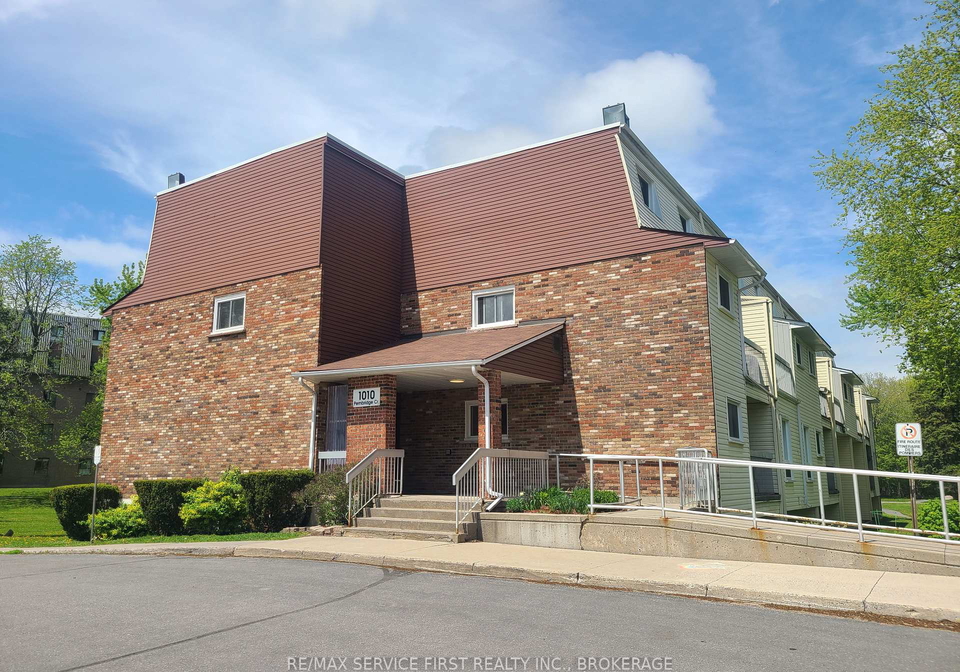 1010-pembridge-crescent-kingston-ontario-x13445604