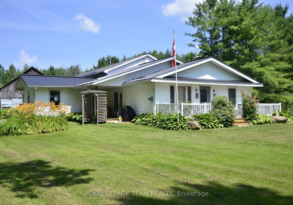 10355-broken-second-road-w-south-dundas-ontario-x13445900