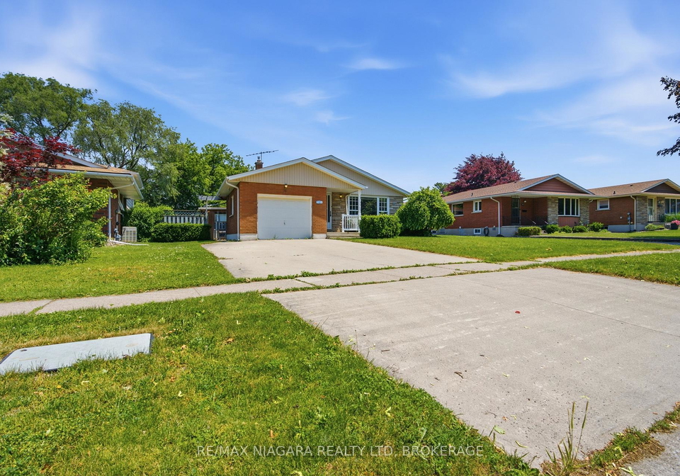 6579-crawford-street-niagara-falls-ontario-x13446056