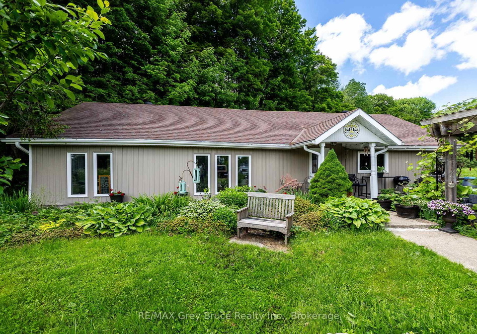 318588-grey-road-1-georgian-bluffs-ontario-x13446192