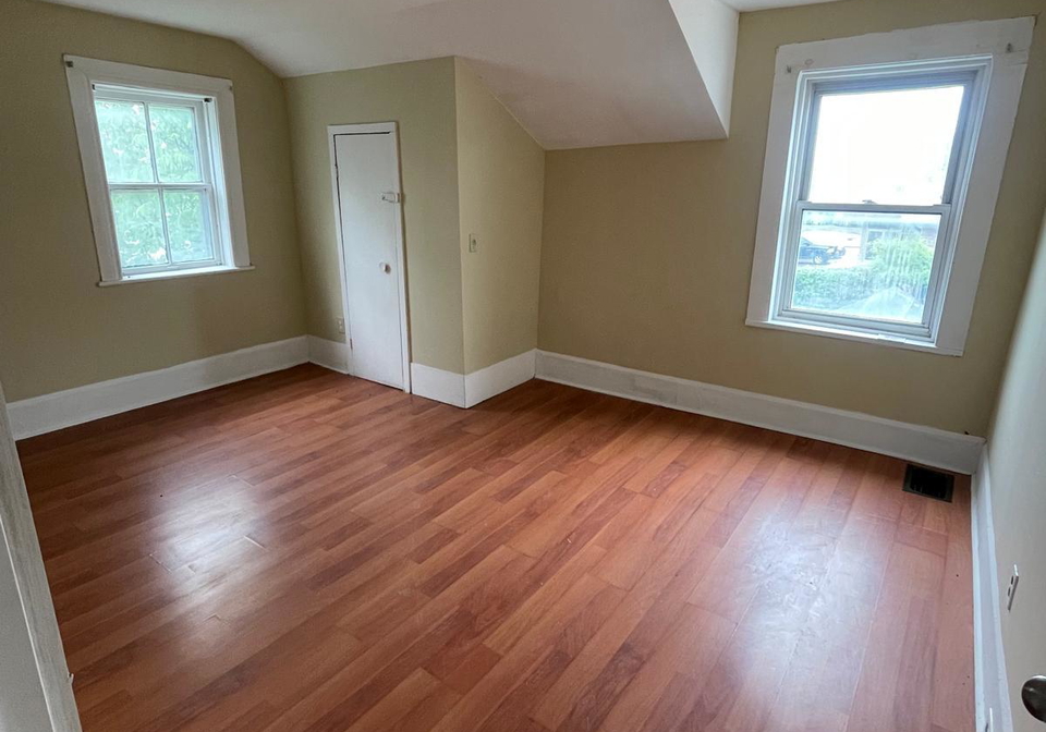 118-lindsay-street-s-kawartha-lakes-ontario-x13446332