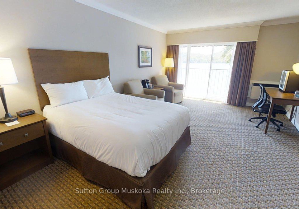 bayshore-deerhurst-drive-huntsville-ontario-x13446432