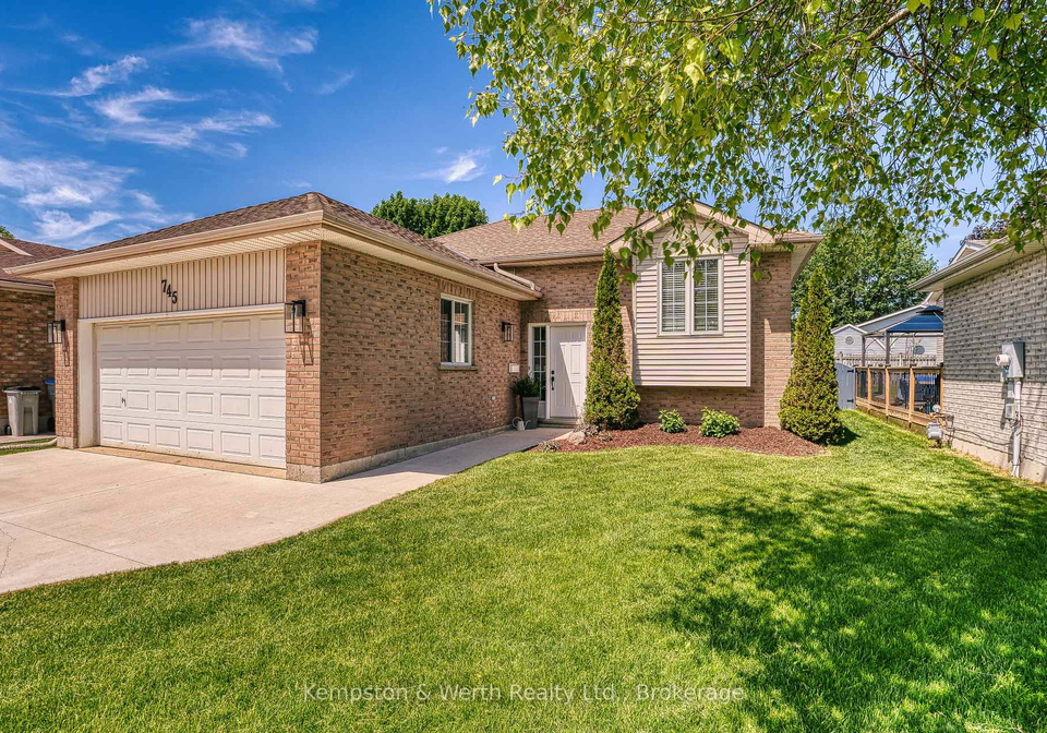 745-lavery-street-north-perth-ontario-x13446490