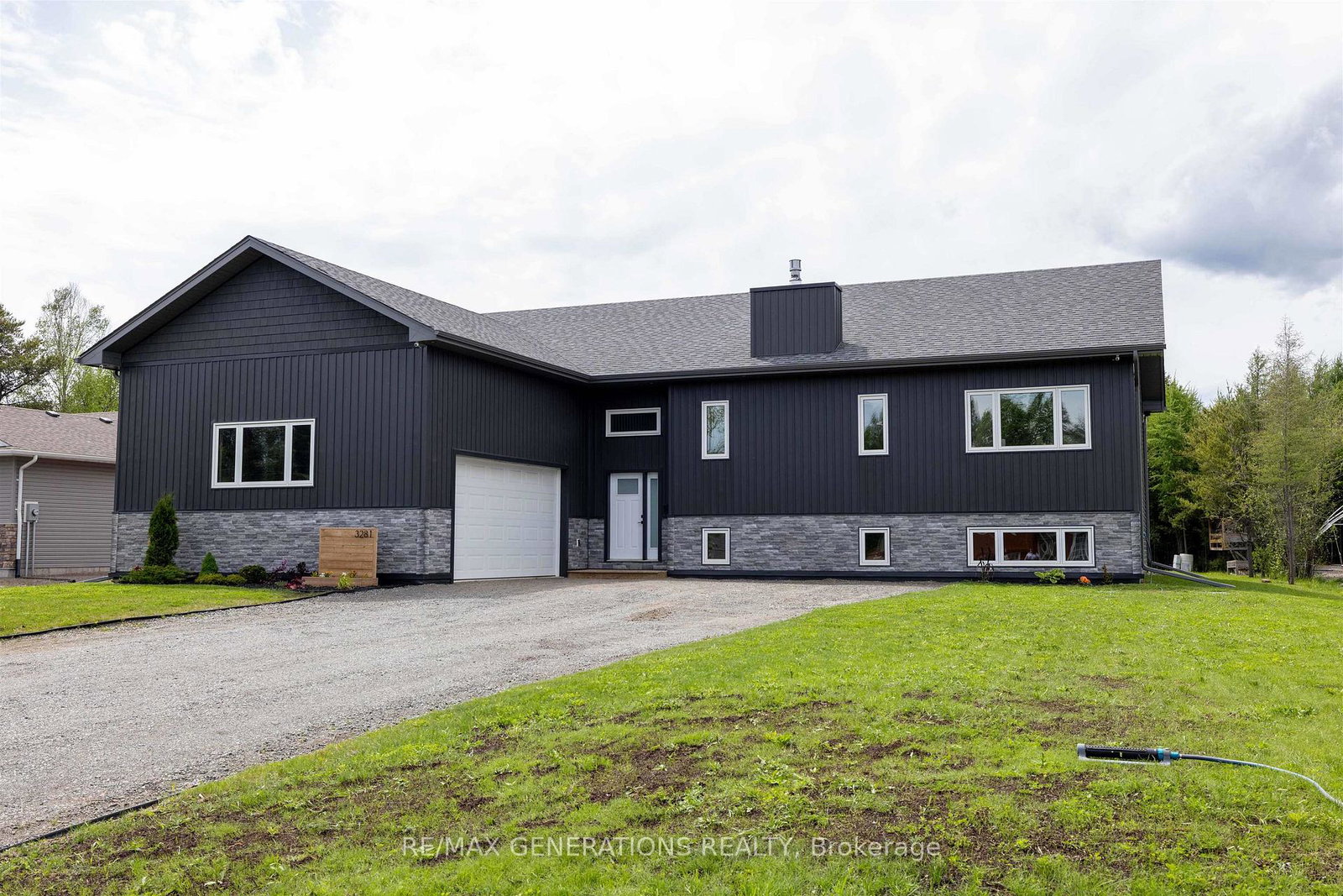 3281-fairview-avenue-thunder-bay-ontario-x13446496