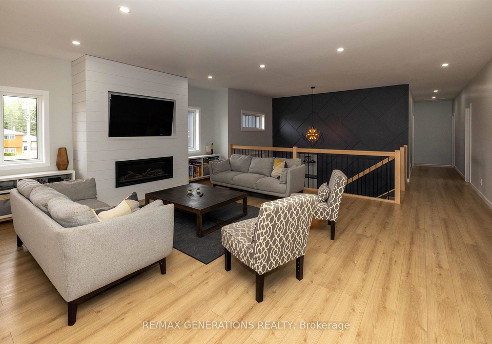 3281-fairview-avenue-thunder-bay-ontario-x13446496
