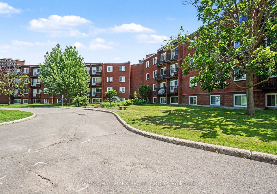 2044-arrowsmith-drive-ottawa-ontario-x13446732