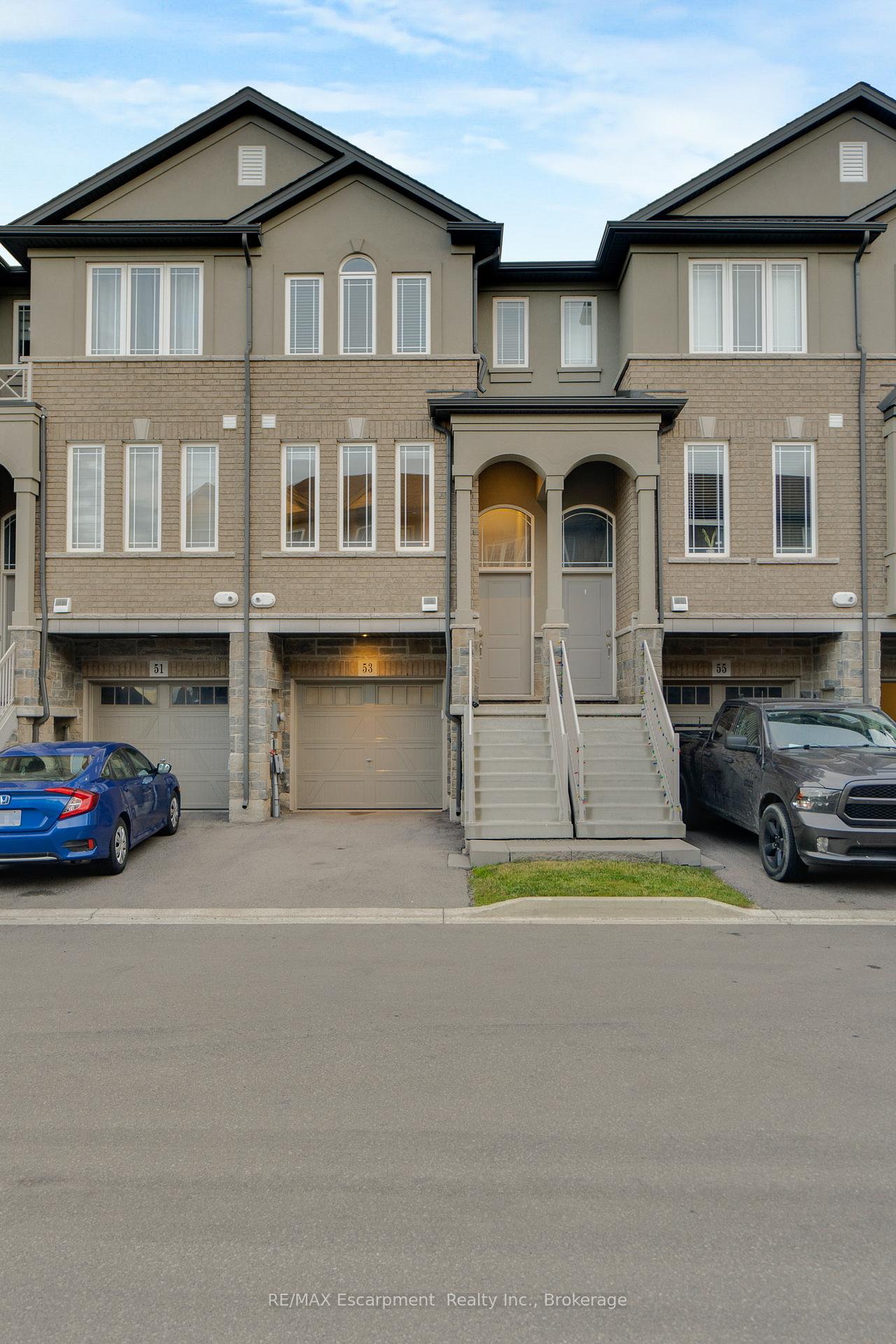 53-aquarius-crescent-hamilton-ontario-x13446794