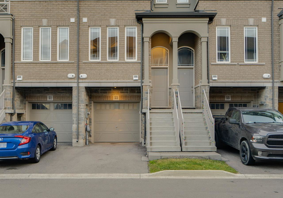 53-aquarius-crescent-hamilton-ontario-x13446794