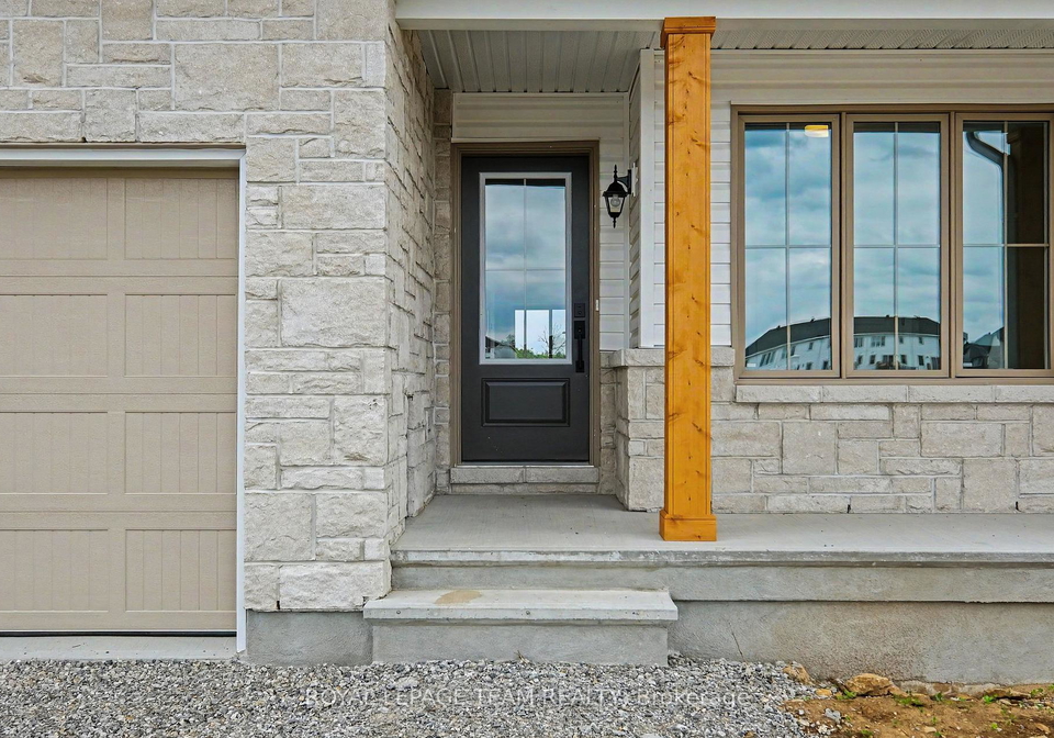 68-doctor-agnes-craine-drive-smiths-falls-ontario-x13446920