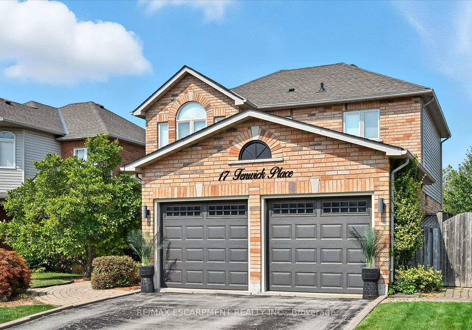17-fenwick-place-hamilton-ontario-x13446970