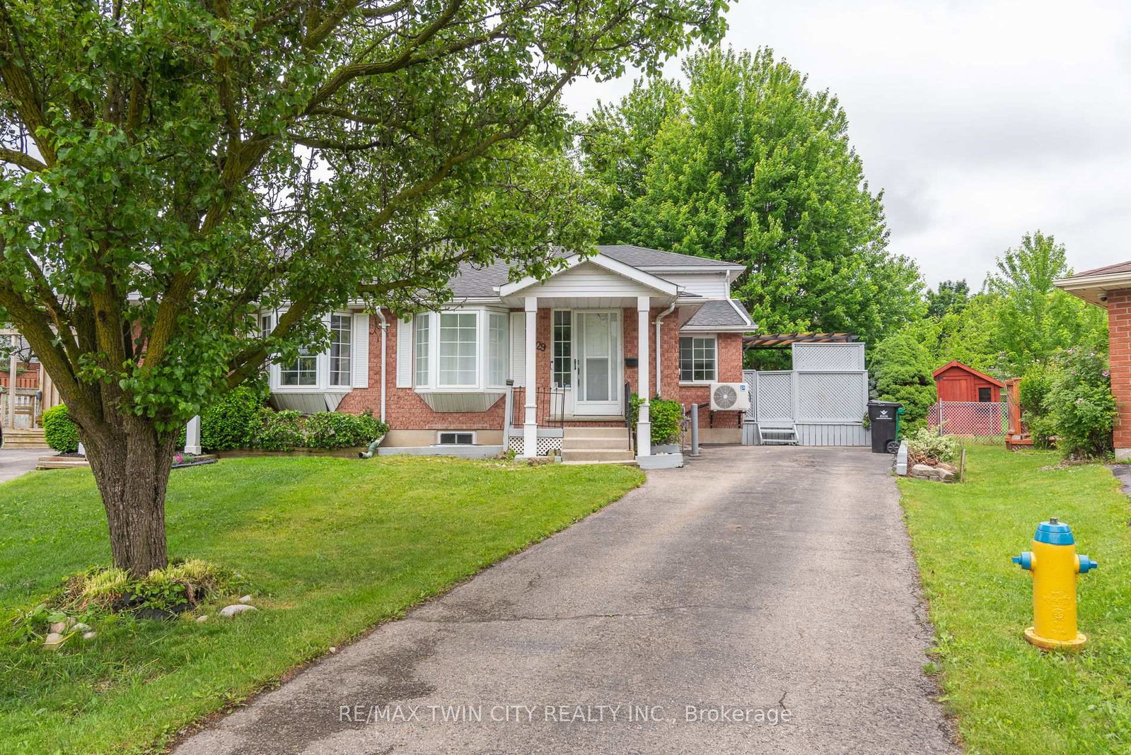 629b-settlersfield-court-waterloo-ontario-x13447102