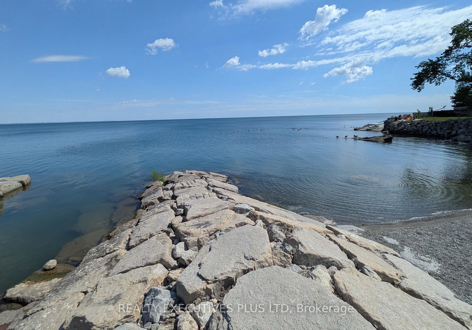 36-lakeview-drive-hamilton-ontario-x13447120