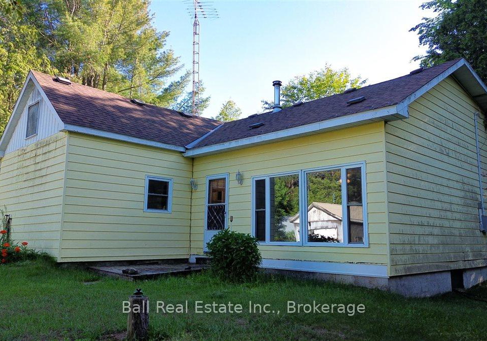 82-east-road-tudor-and-cashel-ontario-x13447736