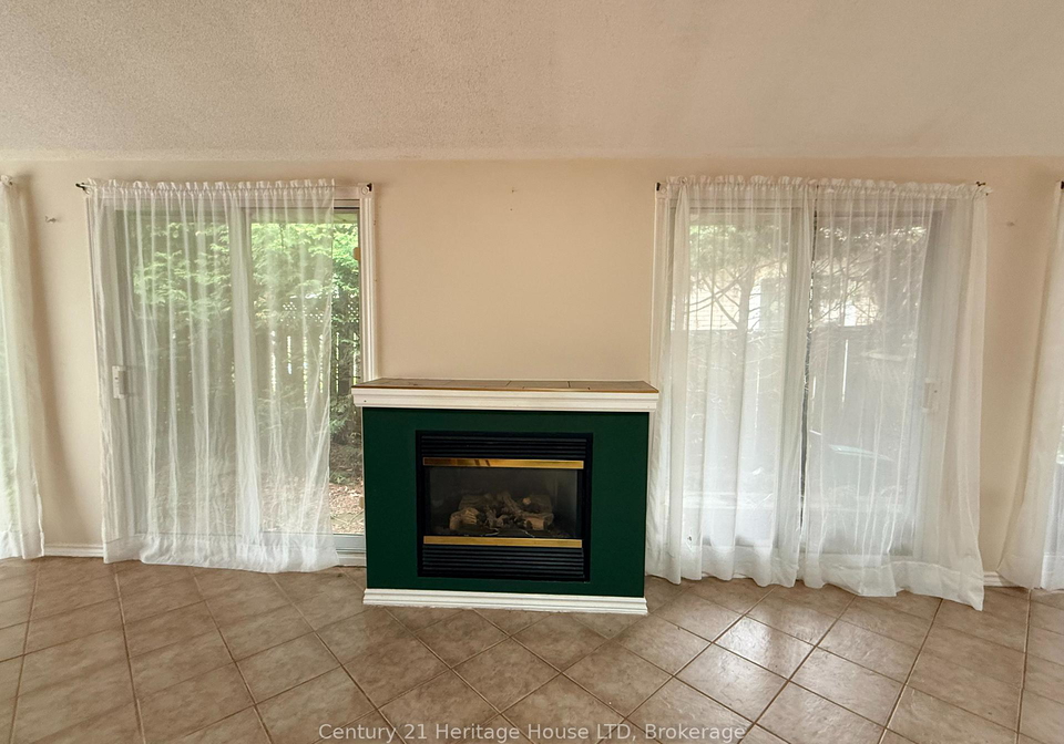 7643-cavendish-drive-niagara-falls-ontario-x13447922