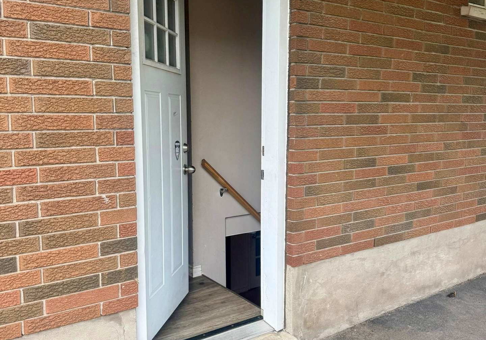 10-trelawn-parkway-welland-ontario-x13448114
