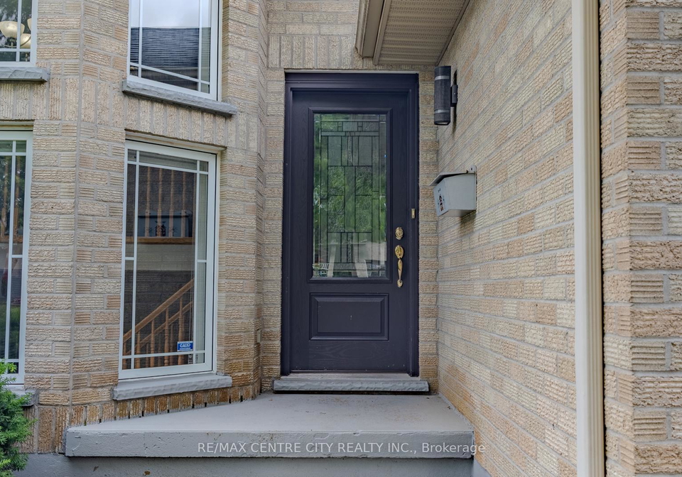 18-kennedy-place-london-east-ontario-x13448176