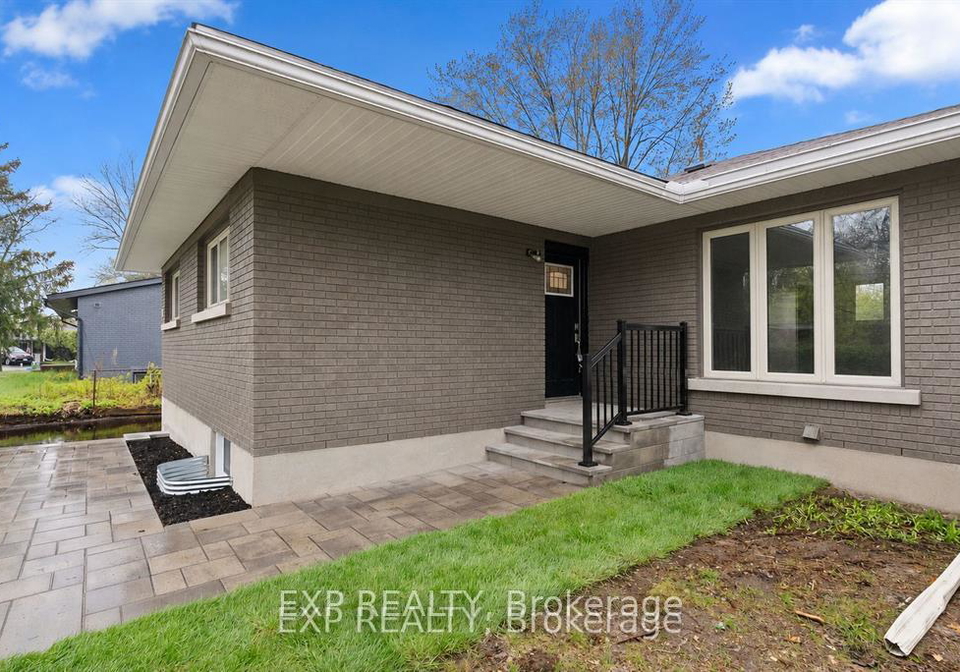 2393-sheldon-avenue-ottawa-ontario-x13448798