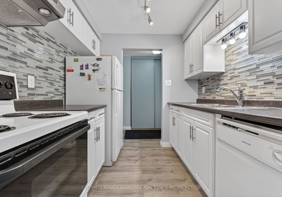 276-oakdale-avenue-e-st-catharines-ontario-x13449020
