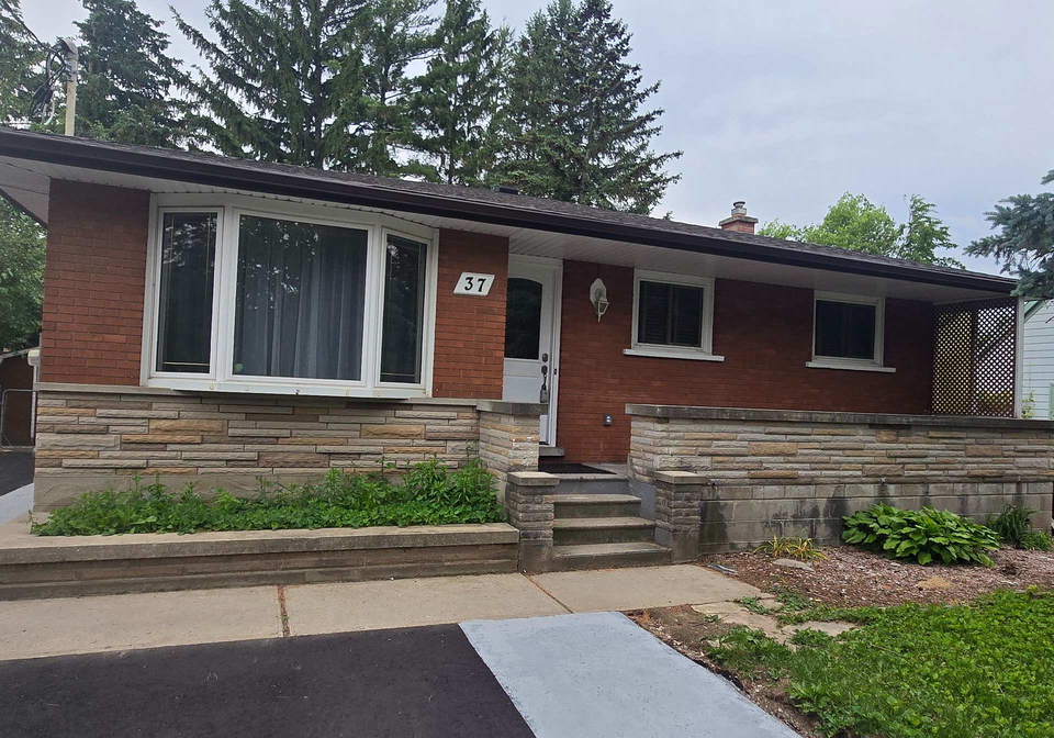 37-rutherford-drive-e-kitchener-ontario-x13449046