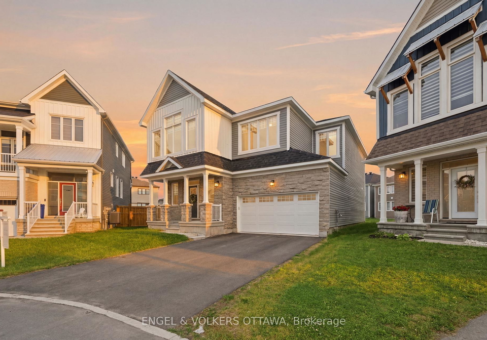 17-pacing-walk-ottawa-ontario-x13449096