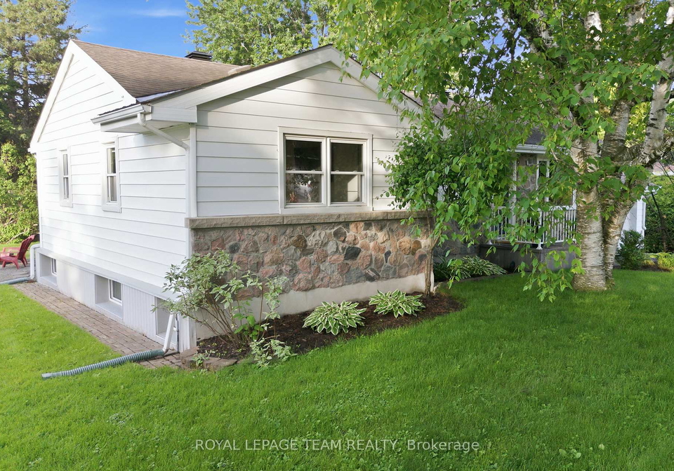 17-arnold-drive-ottawa-ontario-x13449142