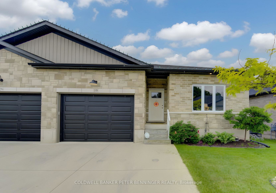 575-albert-avenue-n-north-perth-ontario-x13449176