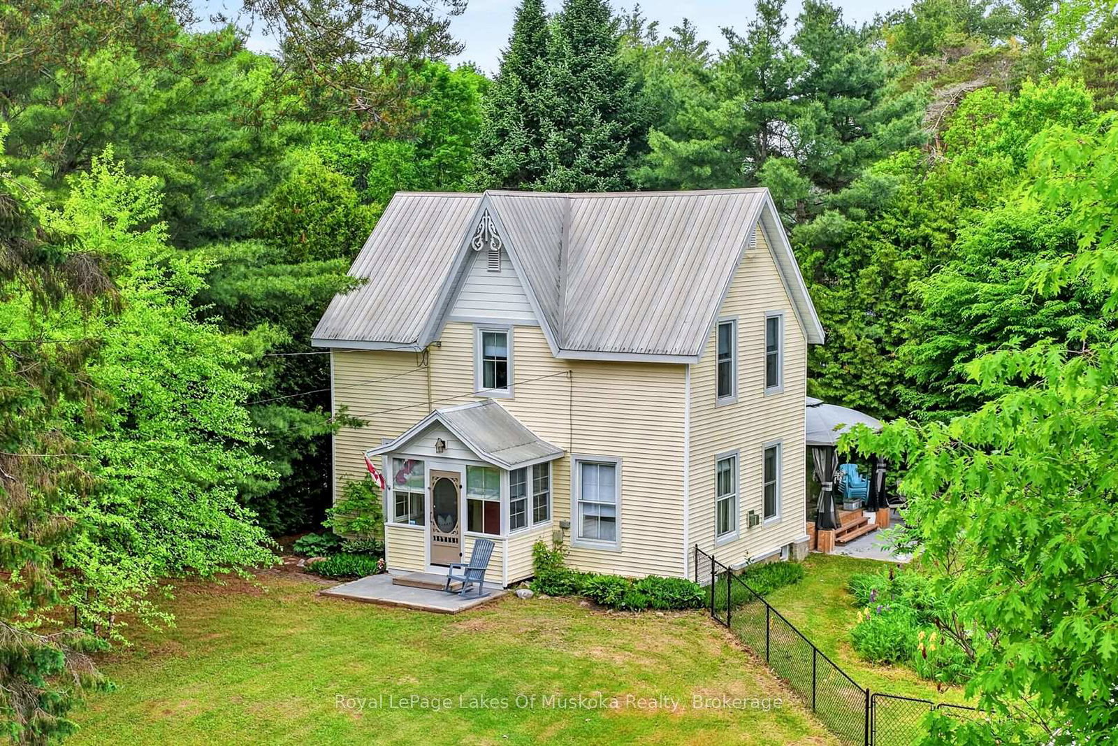 4-spruce-street-e-lake-of-bays-ontario-x13449238