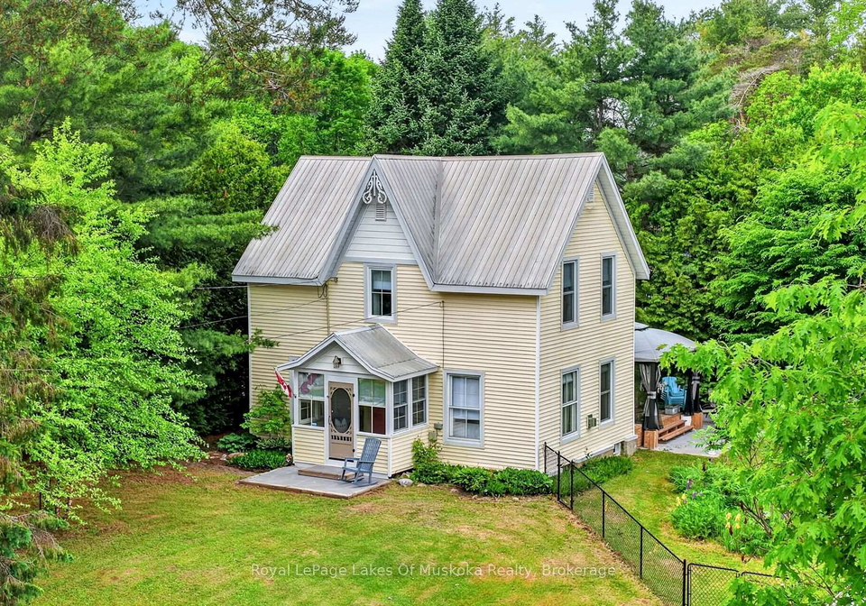 4-spruce-street-e-lake-of-bays-ontario-x13449238