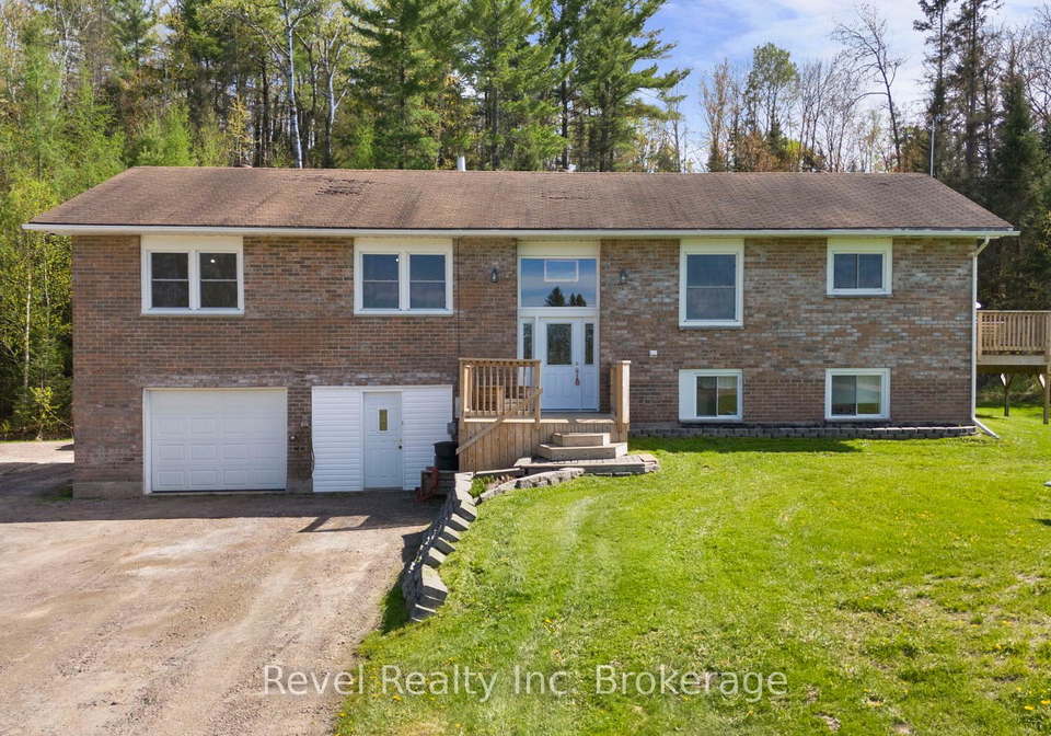 471-lindquist-line-powassan-ontario-x13449424