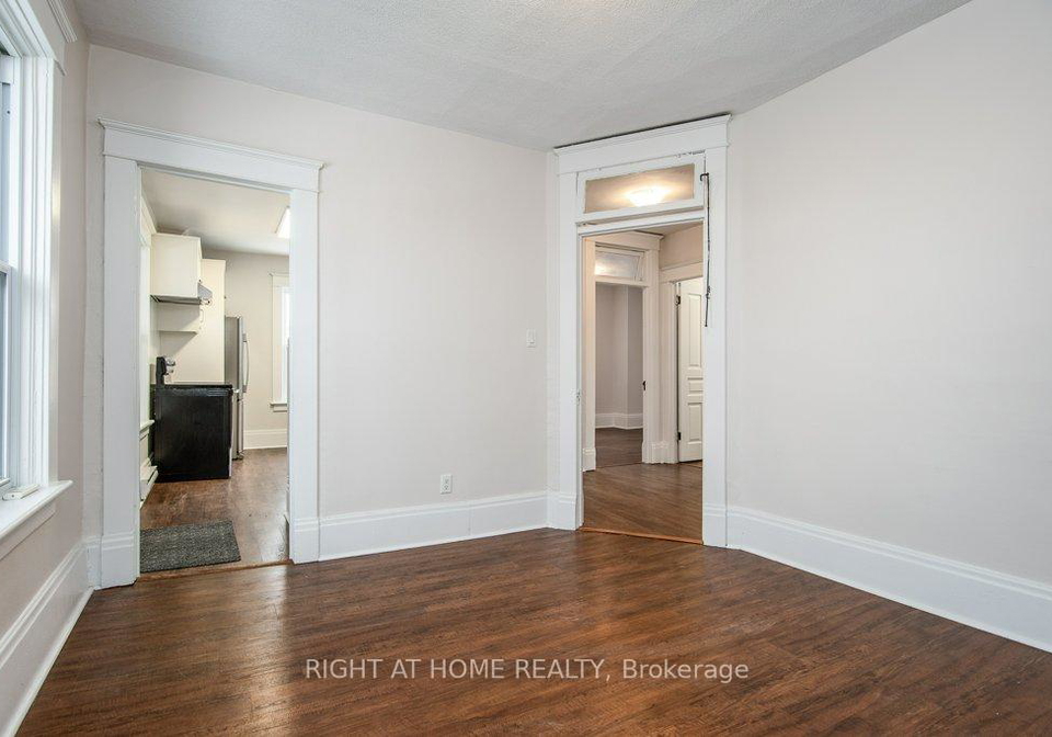 2-94-scott-street-kitchener-ontario-x13449528