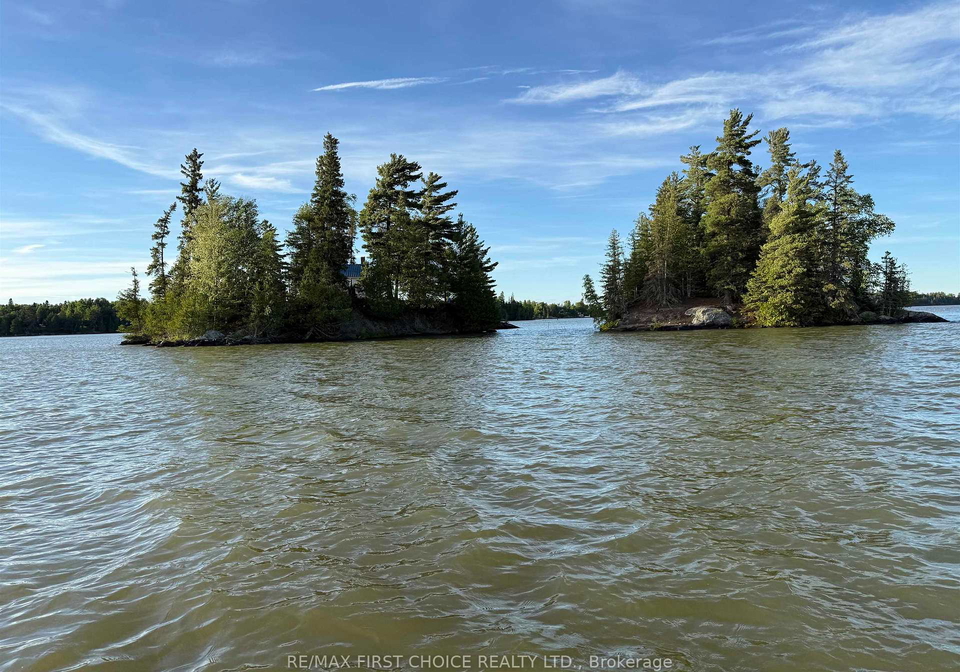 0-larson-bay-kenora-remote-area-ontario-x13449592