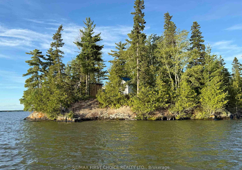 0-larson-bay-kenora-remote-area-ontario-x13449592