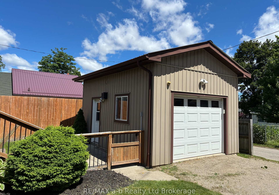 318-broadway-street-tillsonburg-ontario-x13449804