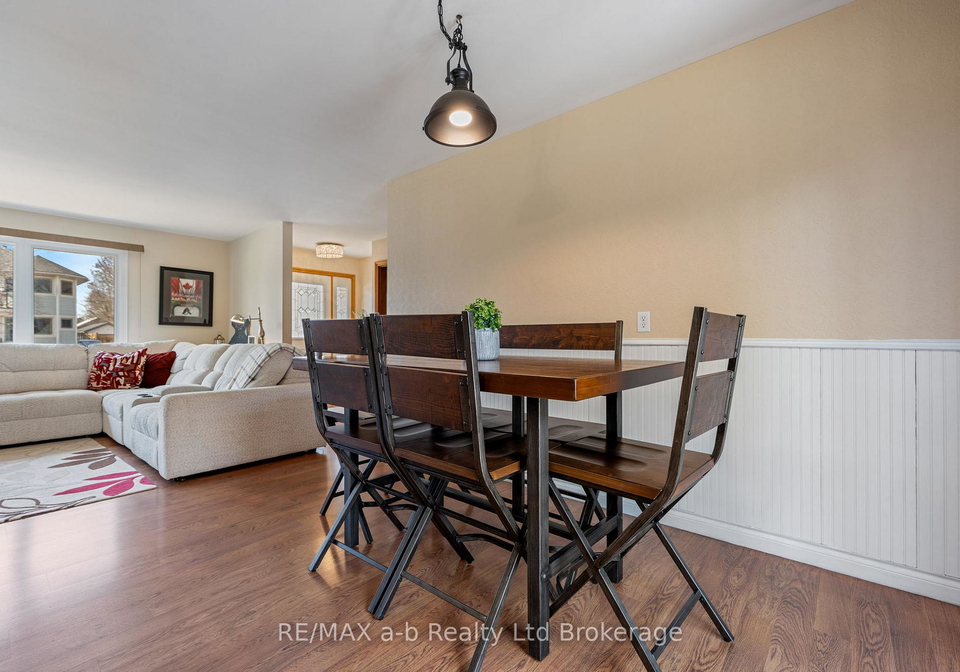 318-broadway-street-tillsonburg-ontario-x13449804