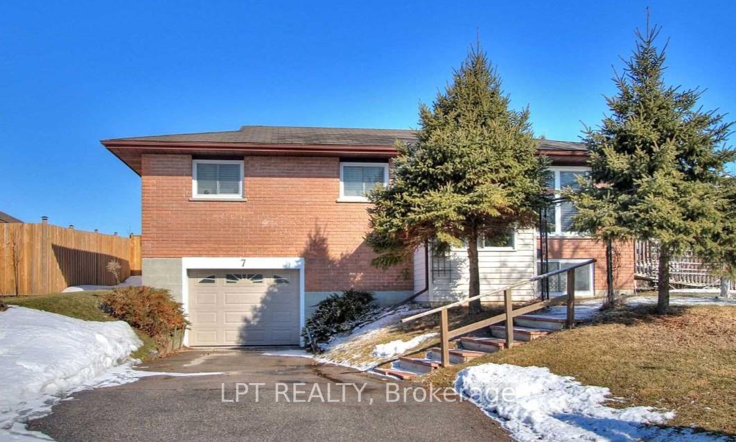 7-champlain-boulevard-kawartha-lakes-ontario-x13450092