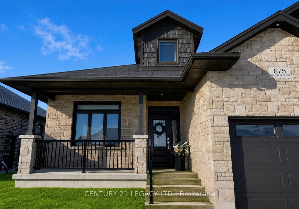 675-winchester-avenue-s-north-perth-ontario-x13450110