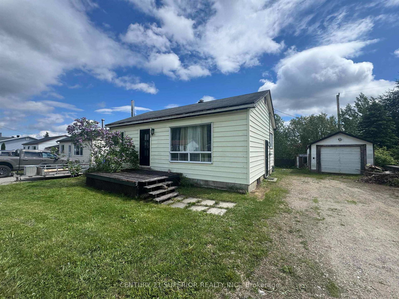 28-warbler-drive-manitouwadge-ontario-x13450190