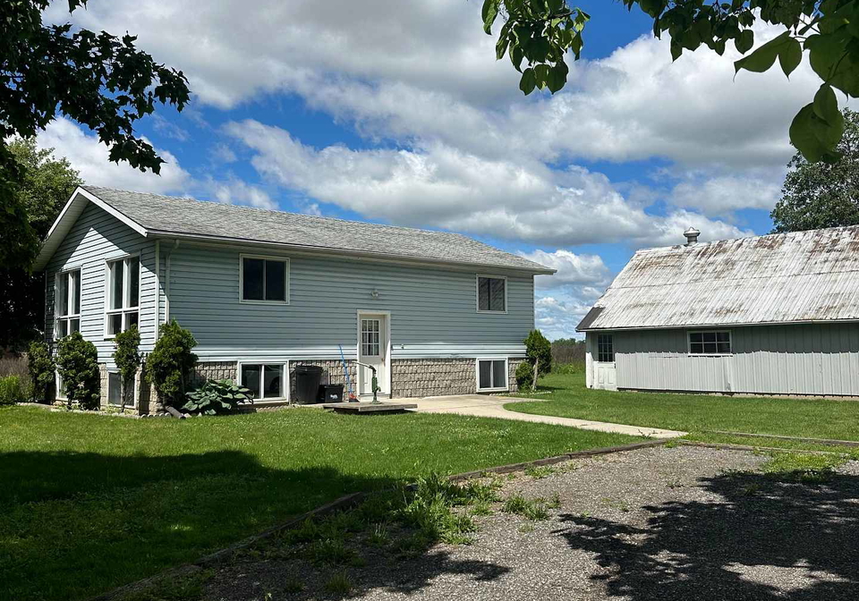 2831-lakeshore-road-norfolk-ontario-x13450302