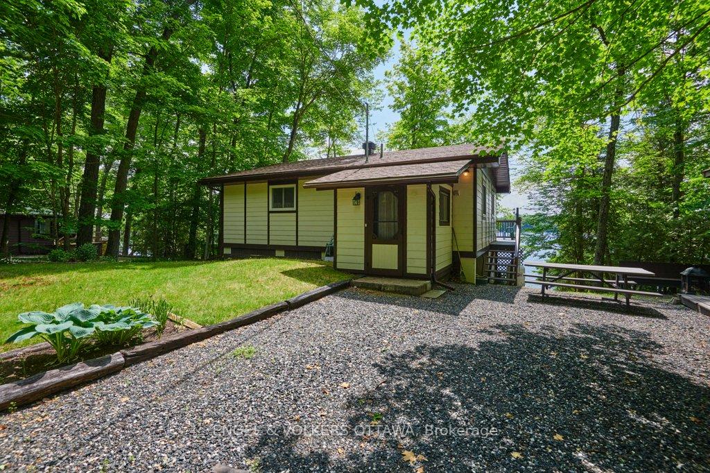1054-coutlee-point-lane-frontenac-ontario-x13450444