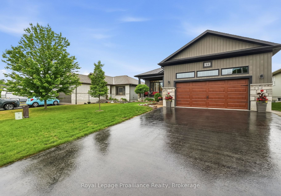 44-ambrosia-terrace-quinte-west-ontario-x13450488