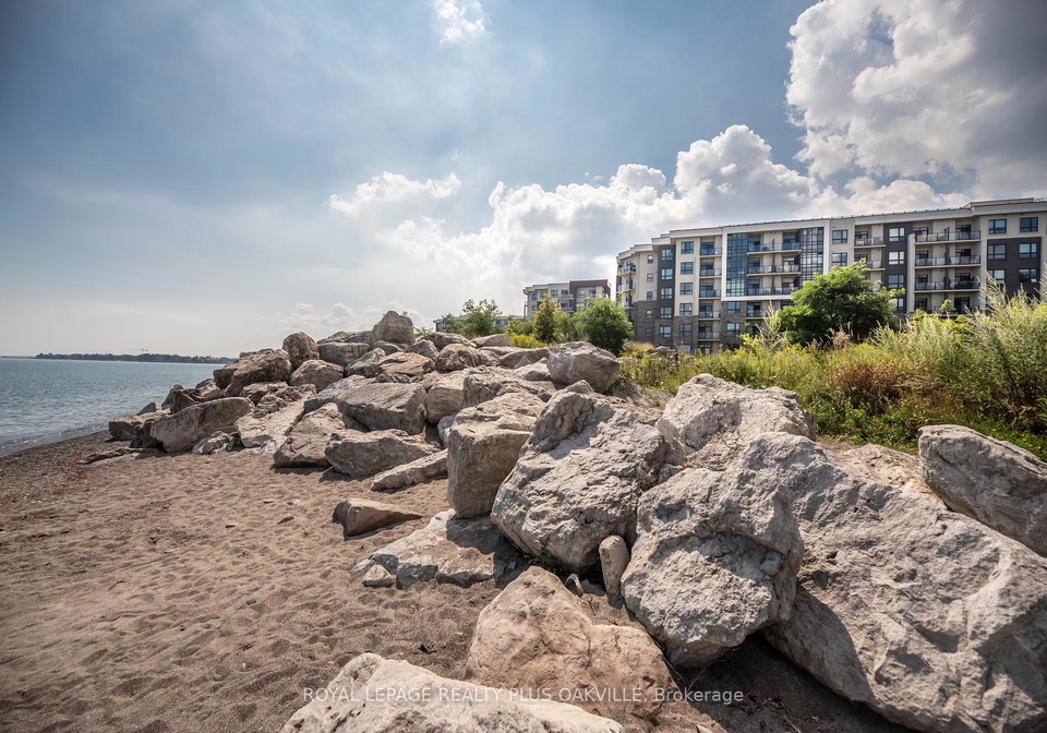 125-shoreview-place-hamilton-ontario-x13450532