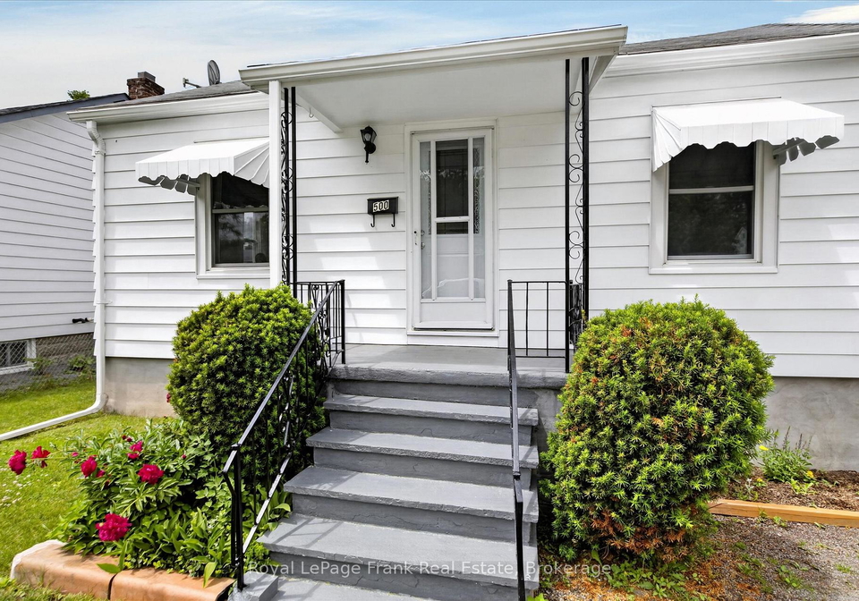 500-glengarry-avenue-peterborough-ontario-x13450540