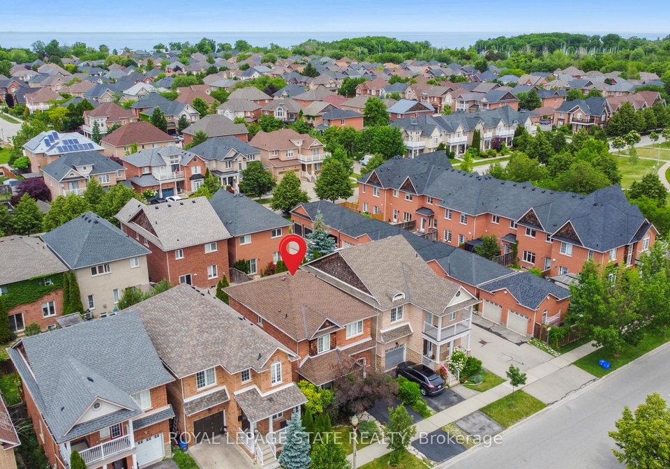 33-panorama-way-hamilton-ontario-x13450606