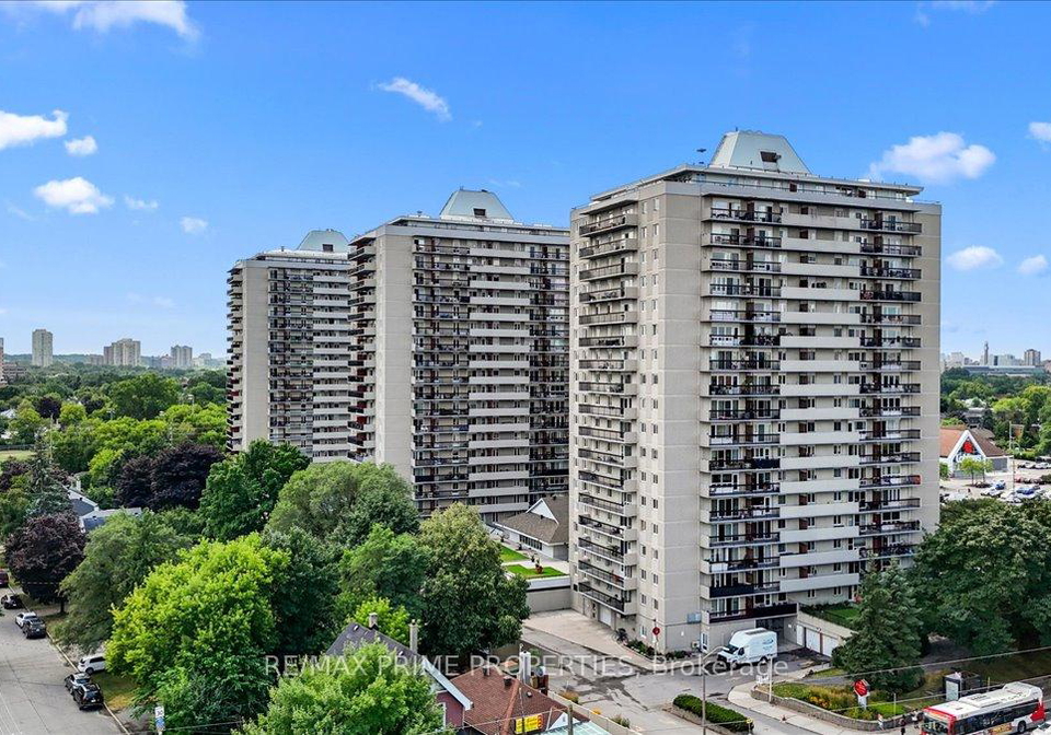 158a-mcarthur-avenue-ottawa-ontario-x13450720