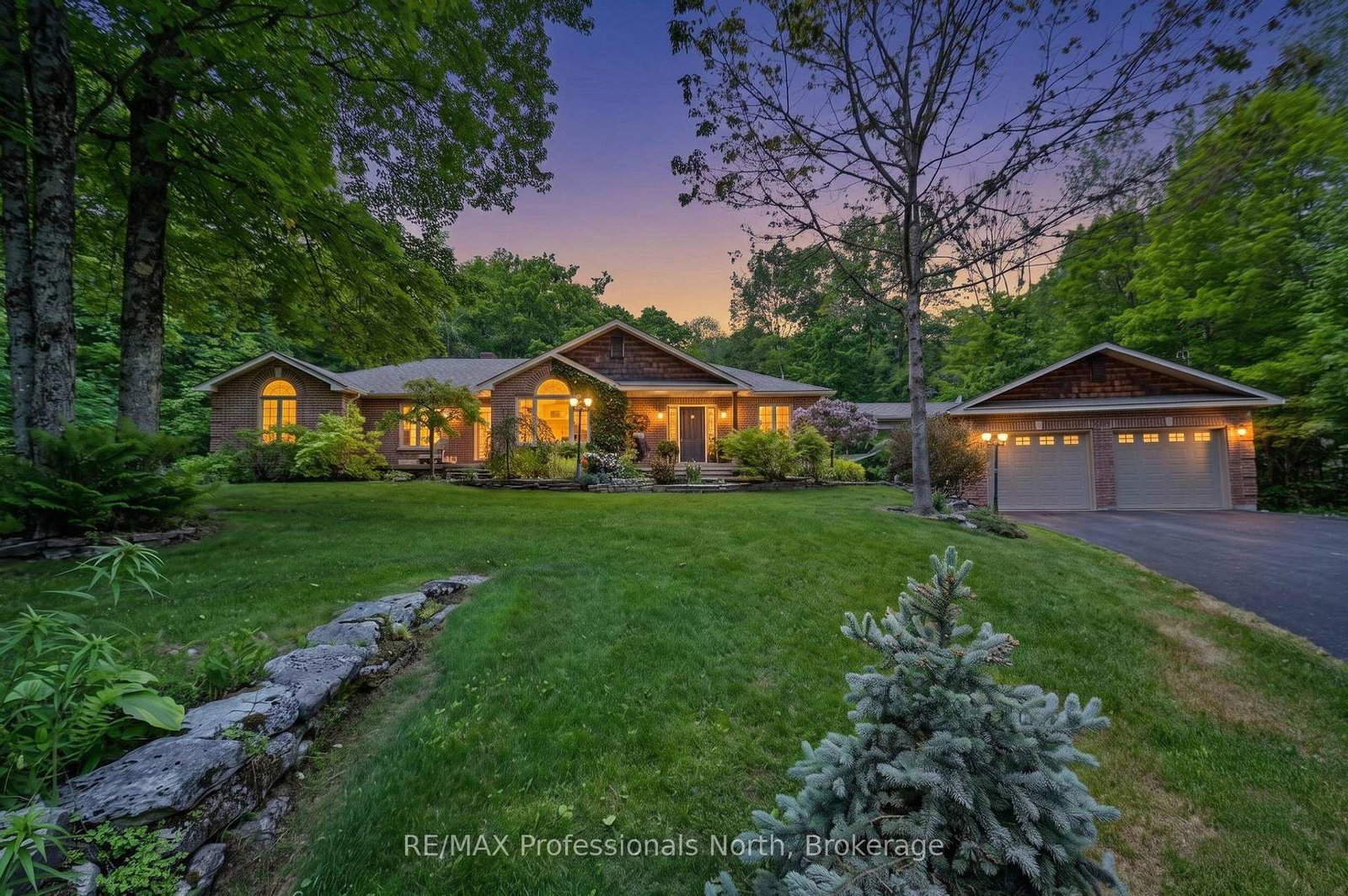 1661-hospitality-road-minden-hills-ontario-x13450978